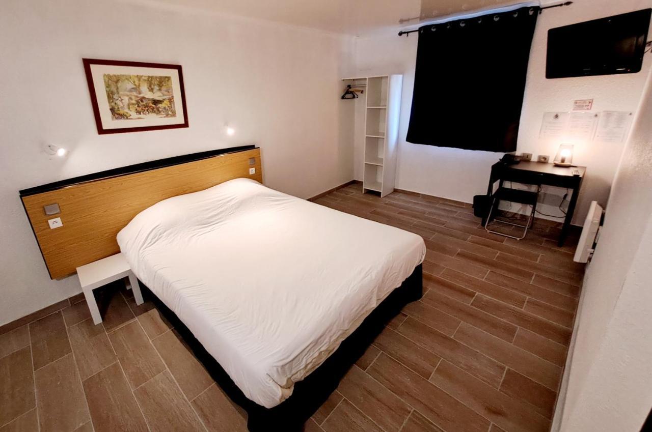 Crystal Hotel Saint Denis Basilique Екстер'єр фото
