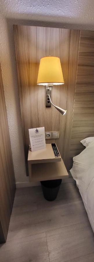 Crystal Hotel Saint Denis Basilique Екстер'єр фото